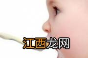 一岁宝宝耳朵里有硬耳屎怎么办