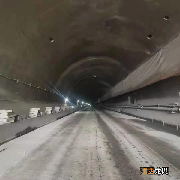 我在等风也在等你上一句什么意思