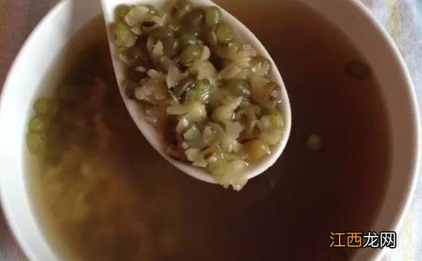 喝了绿豆汤多久能吃药？为什么喝绿豆汤不能喝药？