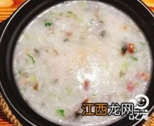 狗狗吐黄水怎么回事