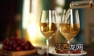 香槟酒是什么酒的一种 香槟酒简介