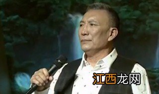 贾玲的父亲叫什么名字 贾玲父亲的简介