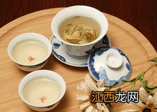 喝白茶少中暑