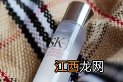 爽肤水只能用来补水吗？爽肤水有什么功效？