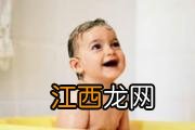宝宝冬天踢被子怎么办