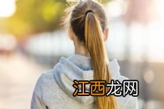 怎么化妆显得年轻？怎么化一个减龄的妆容？