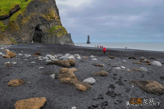 环游冰岛：排名世界第一的黑色沙滩