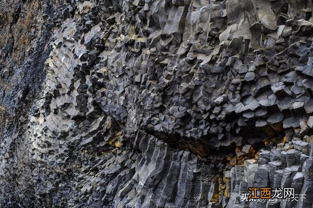 环游冰岛：排名世界第一的黑色沙滩