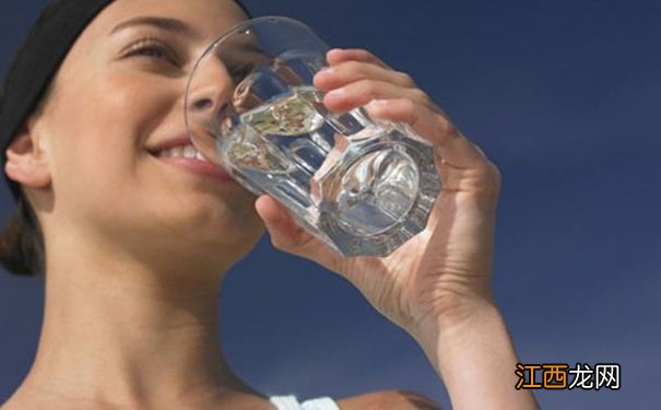 怎样喝水才能瘦？如何喝水才能瘦身？