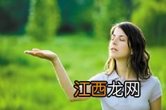 牡蛎碳酸钙泡腾片可以和维d钙咀嚼片同时吃吗？