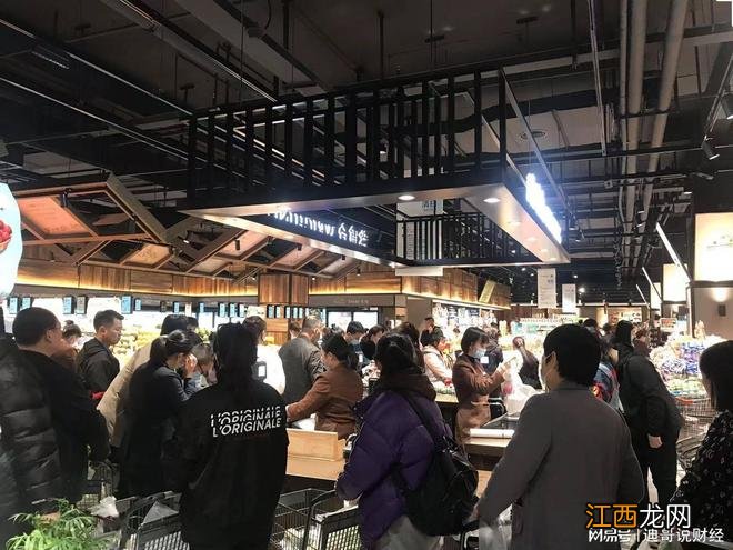 初中毕业年入70亿,马云、刘强东慕名求教,“于胖子”:舍得给钱