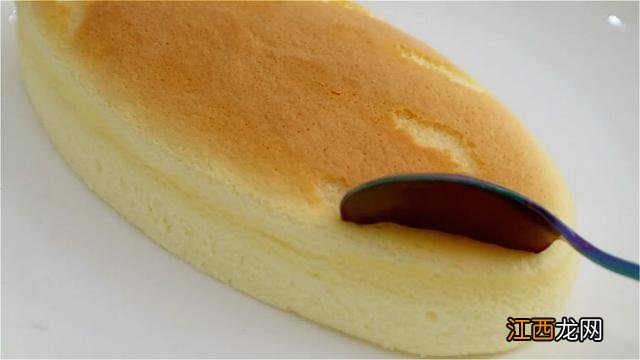 1盒酸奶2个鸡蛋教你做酸奶蛋糕 做酸奶蛋糕的方法和步骤窍门