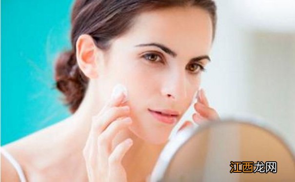 哪些护肤品使用时要注意?使用什么护肤品时要格外注意?