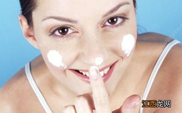 夏天化妆如何不脱妆?夏天如何化妆可以不用补妆?