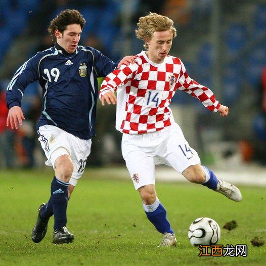 阿根廷3-0克罗地亚，时隔8年再进世界杯决赛