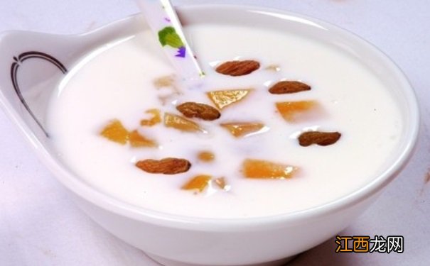 酸奶吃多了会上火吗？每天喝酸奶有什么好处？