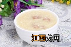 黑枸杞每天吃多少粒？黑枸杞每次泡多久合适？