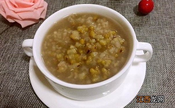 夏季防暑降温喝什么粥?夏季喝什么粥防暑降温?