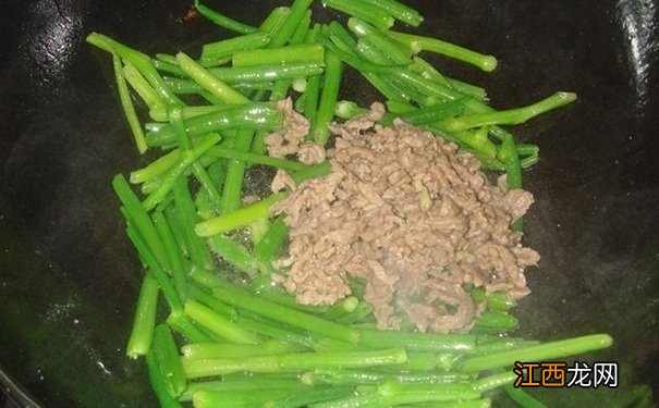 牛肉丝炒南瓜藤的做法？牛肉丝炒南瓜藤怎么做？