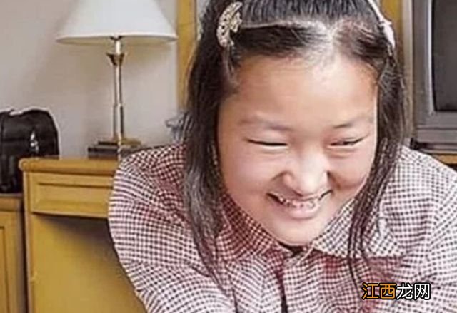 河南故意考0分女孩,写8000字抨击高考制度,亲手将人生毁于一旦