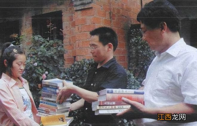 河南故意考0分女孩，写8000字抨击高考制度，亲手将人生毁于一旦