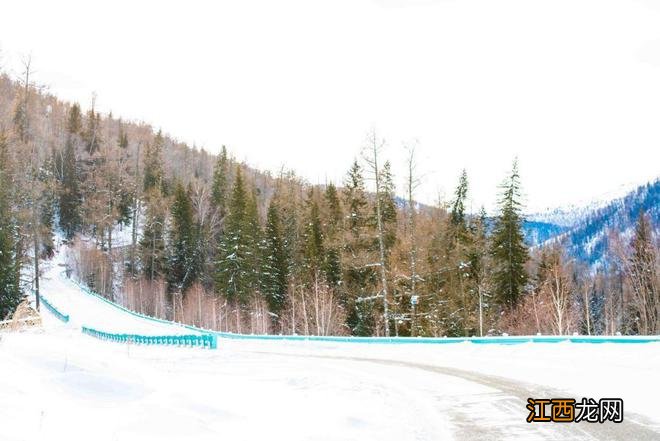 新疆冬季旅行目的地:阿克库勒湖,宛若进入仙境一般!