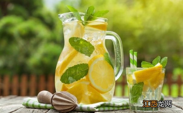 夏季喝柠檬水有什么好处?夏季喝柠檬水的好处有哪些?