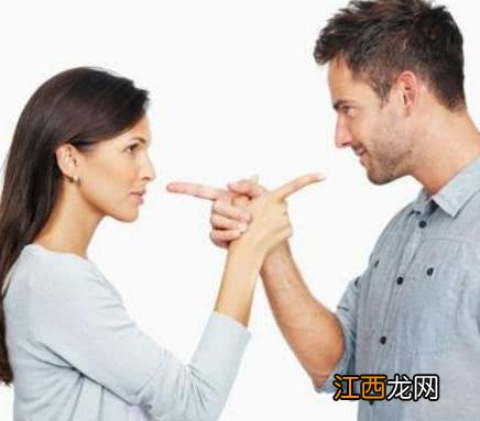 老婆过年不回家应该怎么办?该不该离婚?