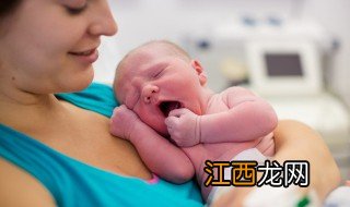 哺乳期吃太咸对小孩有什么影响 给宝宝喂奶吃的太咸有什么危害