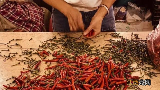 西双版纳,左手老挝冰咖啡,右手榴莲菠萝蜜,火过三亚真的不简单