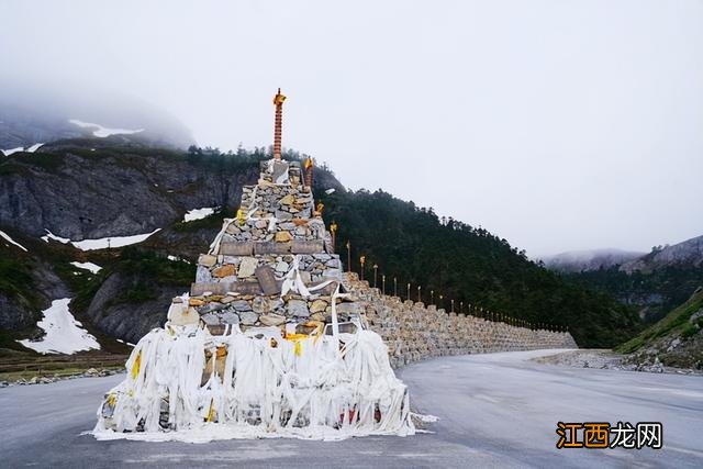 云南这个被遗忘的秘境，雪山冰川，原始森林，还有神奇香巴拉佛塔