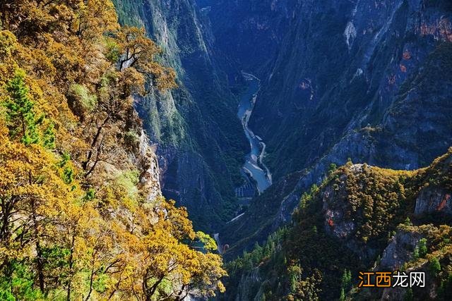 云南这个被遗忘的秘境，雪山冰川，原始森林，还有神奇香巴拉佛塔