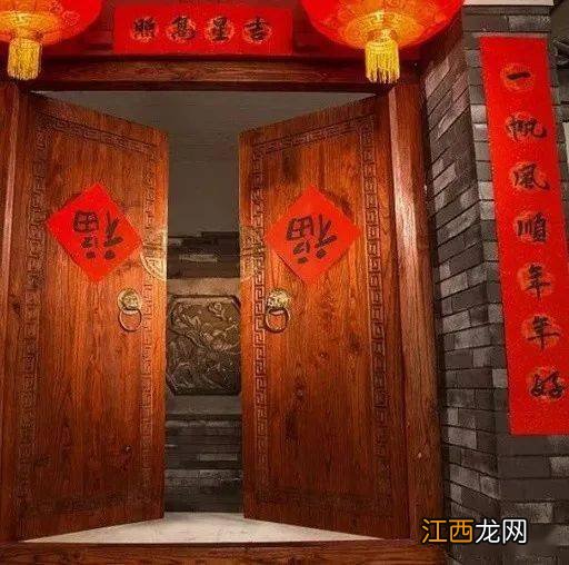 关于春节的对联短一点