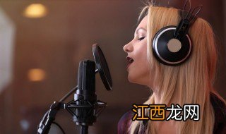 四季予你的歌词 歌曲四季予你的歌词