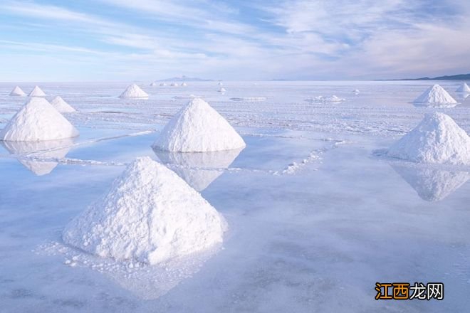 世界上最大的盐滩--大自然的仙境