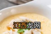 炖梨子的功效与作用 炖梨子的食用方式和注意事项