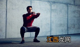 男士深蹲练肌肉方法 男士深蹲如何练肌肉