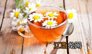 菊花茶饮料可以晚上喝吗 菊花茶饮料可以晚上喝吗女生