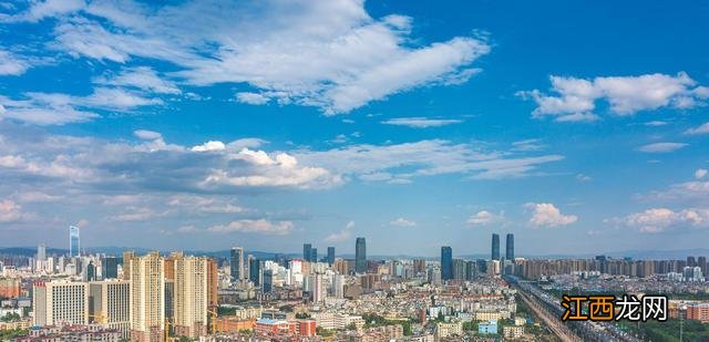 我国夏天最为凉快的四个城市,高温不超过30度,你都去过哪一个?