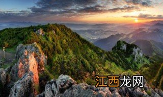 桂林的山水堪称一绝其中桂林市的标志性山是 山水堪称一绝其中桂林市的标志性山介绍