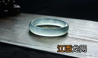 女子祛病辟邪戴什么好点 女子祛病辟邪戴什么好
