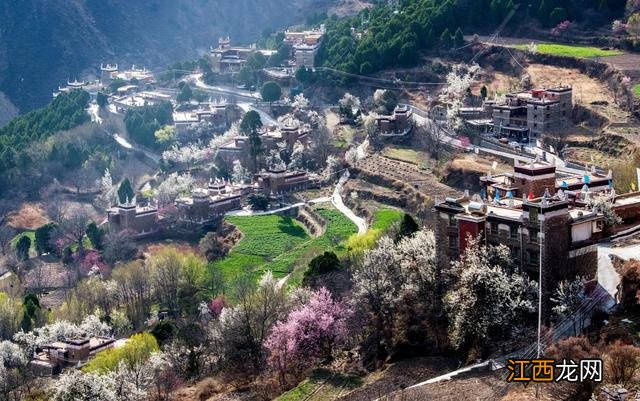 四川有一块避暑宝地，是川西的颜值担当，也是中国最美的乡村