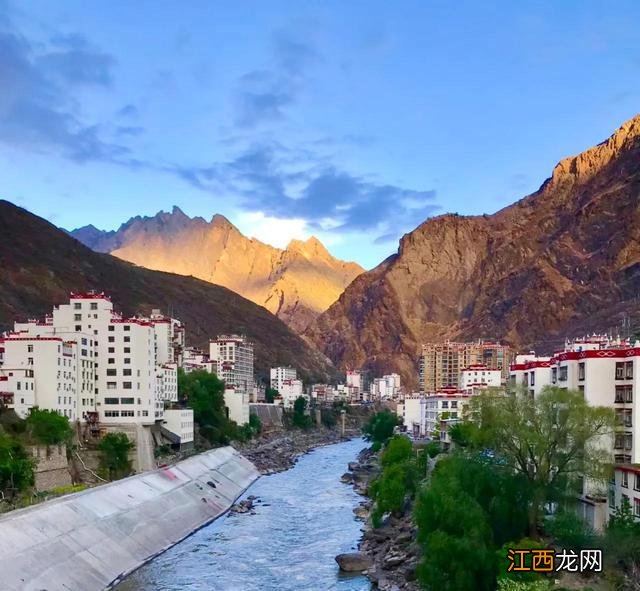 四川有一块避暑宝地，是川西的颜值担当，也是中国最美的乡村