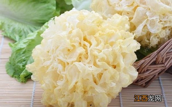 银耳能有效祛斑吗？银耳有哪些美容方法？