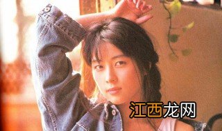 坂井泉水的个人资料简介 坂井泉水的个人资料简介内容