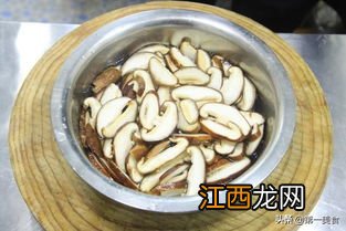 炒香菇要不要放姜