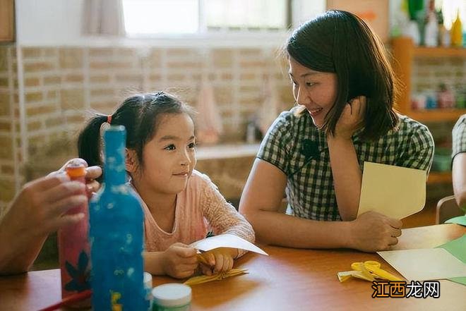 幼儿园老师：全职妈妈带大的娃和职场妈妈带大的娃，差距很明显