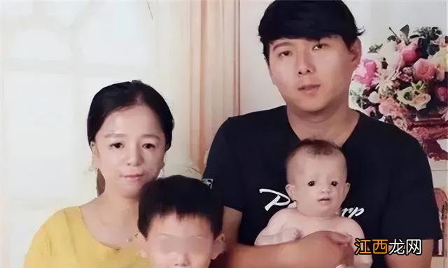 “鸟脸”妈妈不听劝阻拼二胎，现如今3岁儿子外貌遗传，智力受损