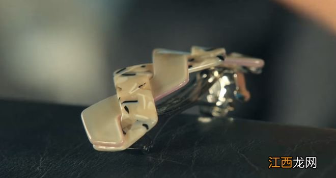 《风吹半夏》首播收视平平!赵丽颖气场强人设好,官配还是李光洁