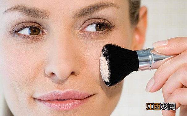 脸上长痘怎么护肤?脸上长痘护肤需要注意什么?